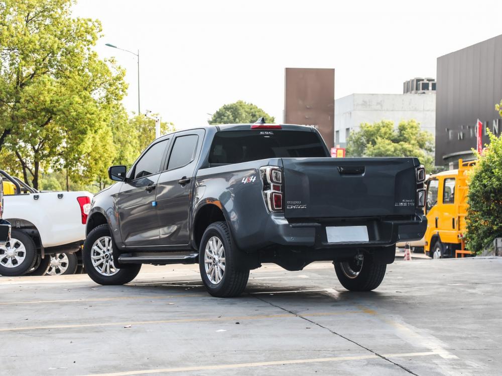 ISUZU D-MAX 2023 2WD 4X4 DIESEL 1.9T Turbocharged Pickup 6 سرعات أداء الدفع الرباعي النهائي