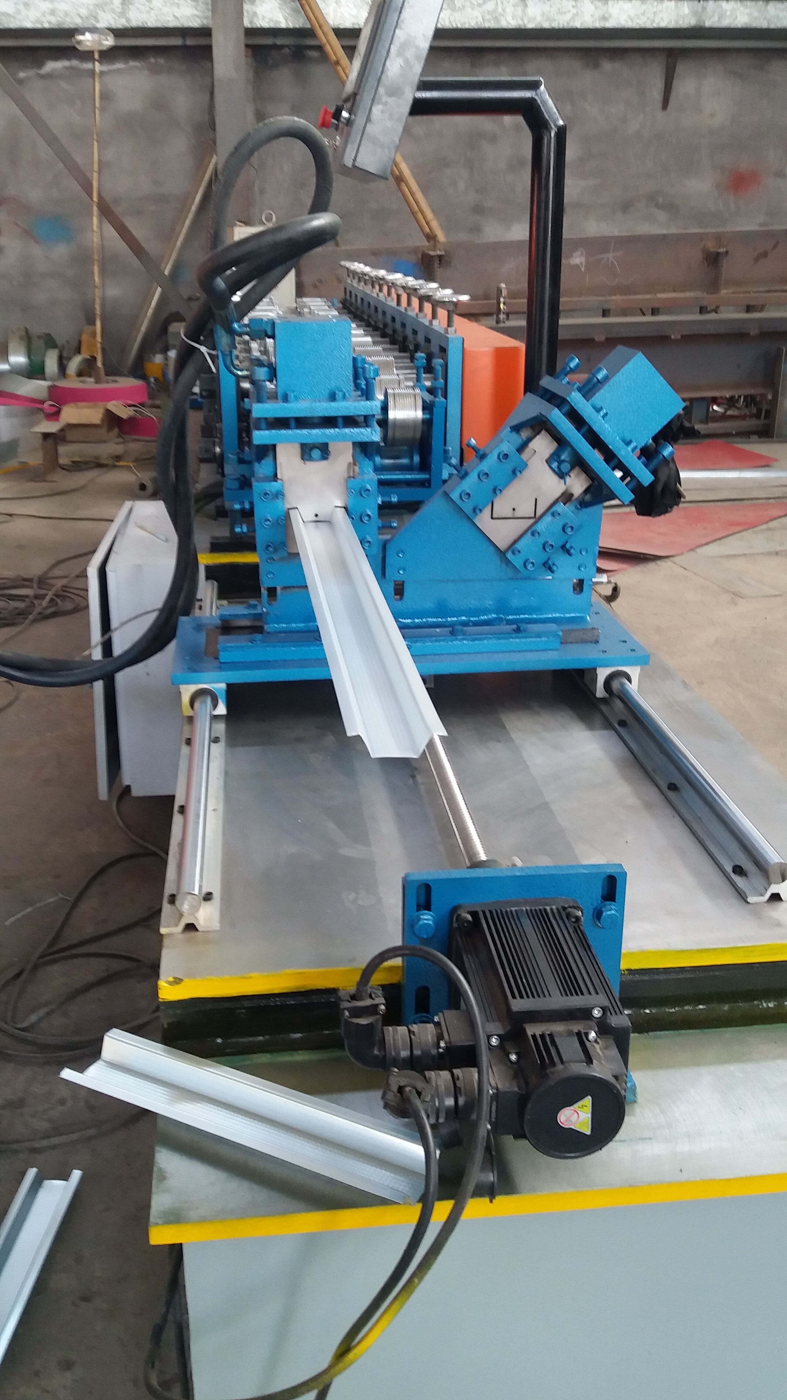 Light keel roll forming machine