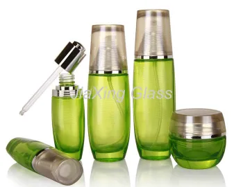 Refillable Green Glass Cosmetic Bottles , Cosmetic Glass Jars 120ml With Plastic Caps