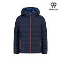 Stilvolle wattierte Jungenjacke mit Kapuze