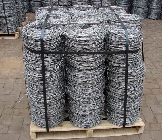 Factory Heavy Zinc Coated Barbed Wire Fencing Prices