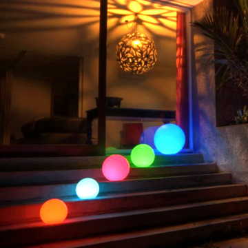 100% Waterproof 20cm Magic LED Ball for Outdoor Swimming Pool Lighting