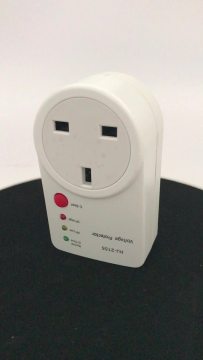 UK Plug 5A-15A Single Phase Voltage Protector