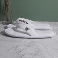 Hotel supplies customized logo closed slippers for hotel