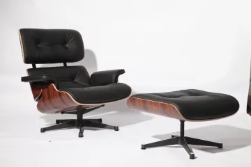 rosewood/ palisander wood Eames lounge chair