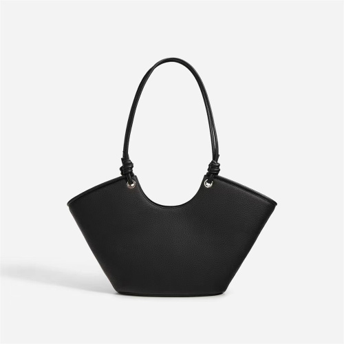 Fashionable Women's Leather Bag