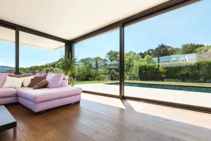 Florida Hurricane-Proof Large Aluminum Floor-to-Ceiling Windows
