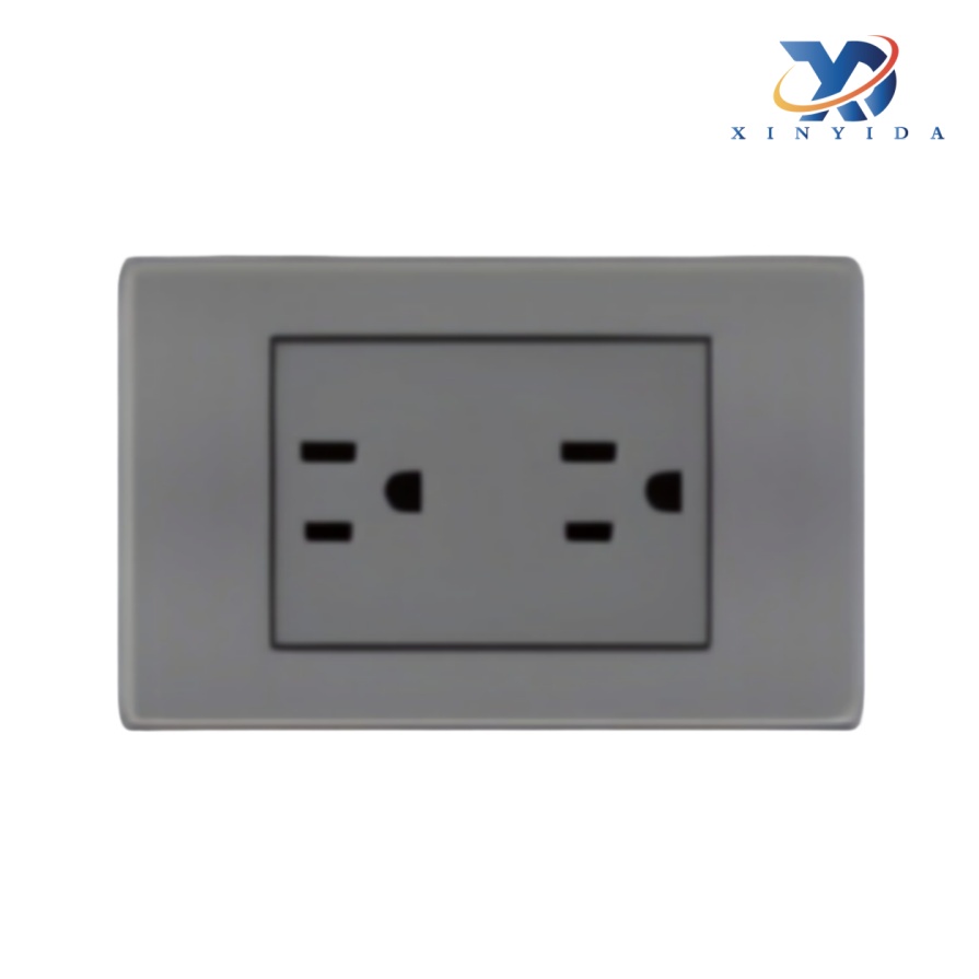 Soket enam lubang untuk penggunaan rumah dan pejabat