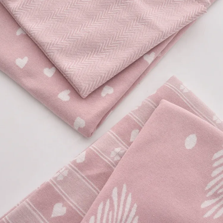 ผ้าฝ้าย 70% ผ้าแจ็คการ์ดโพลีเอสเตอร์ 30%