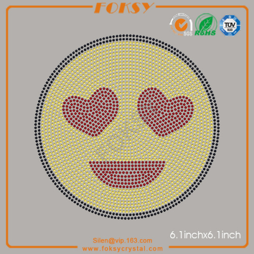 Smiling Face With Heart Eyes rhinestones appliques