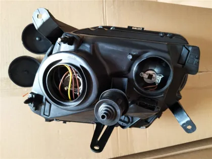 Dacia Duster Electric Headlamp 260100067R
