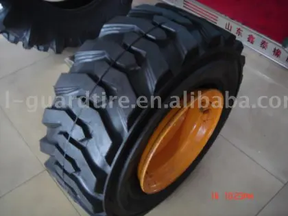 BOBCAT TYRE