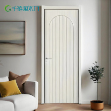 Porte de chambre blanche de style français