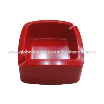 Melamine ashtrays, red color