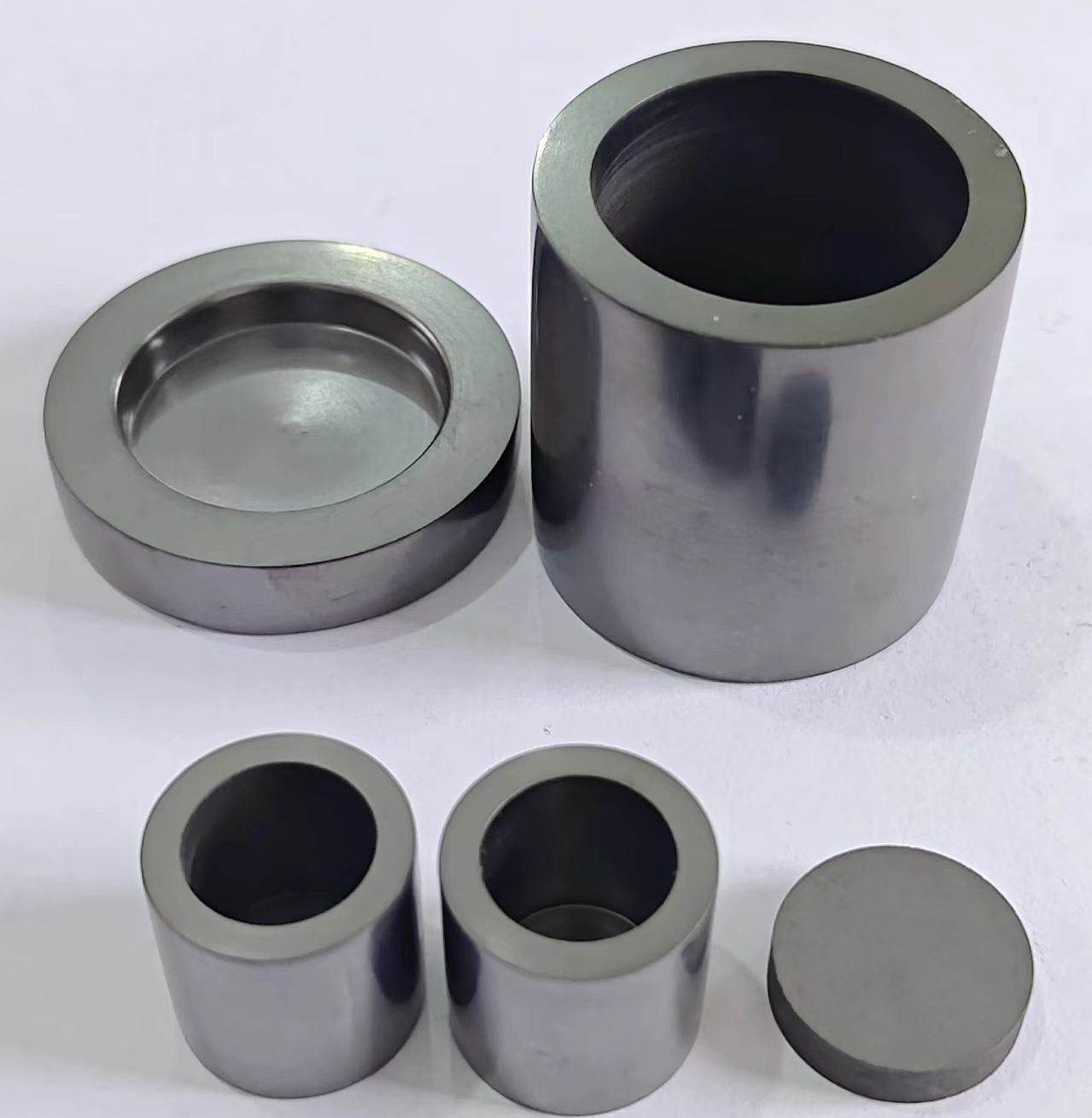 Graphite crucibles Graphite crucibles