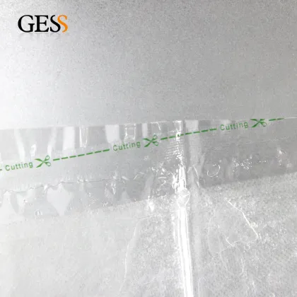 Whitening and moisturizing hand mask