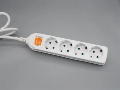 YS 4/5/6 German Power Strip with Circuit Breaker