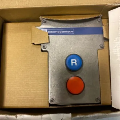 Schneider Electric XY2CE1A296H7 Latching Emergency Stop Rope Pull Switch - 24 to 130 V AC/DC