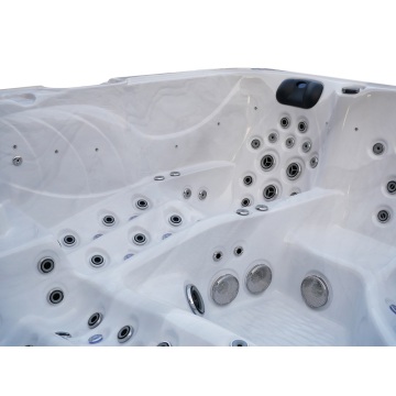 Large Capacity 5 Persons Spa Tub