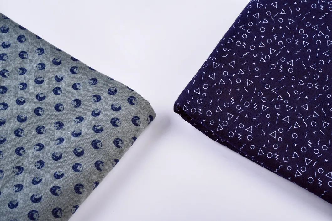 ถักผ้าเจอร์ซีย์เดี่ยวระบายอากาศโพลีเอสเตอร์ 100% สำหรับชุดนอน