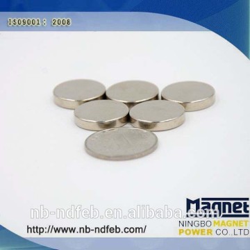 Disque permanent bon marché grand néodium N52 Néodyme N35 N45 N40 N42 N38 N48