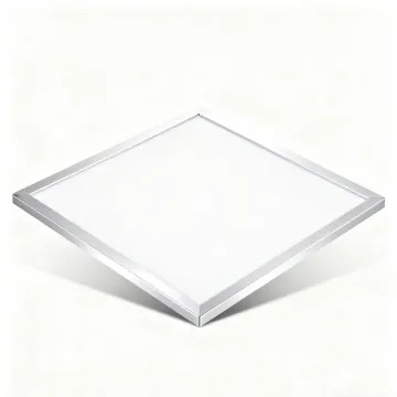 Wide beam LED ceiling lamp