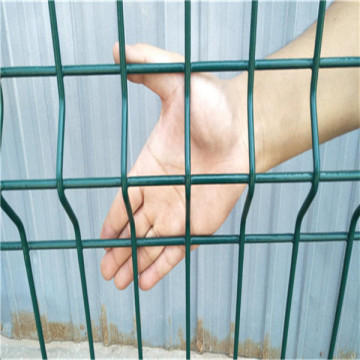 power coated curved wire metal fencing