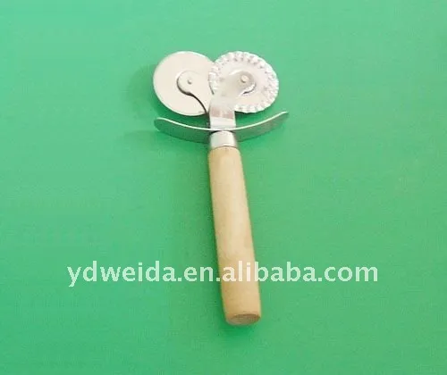 Double heart pizza cutter set