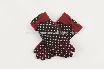 Colorful very comfortable liner fabric 80% wool winter warm women/girls gloves red color dress