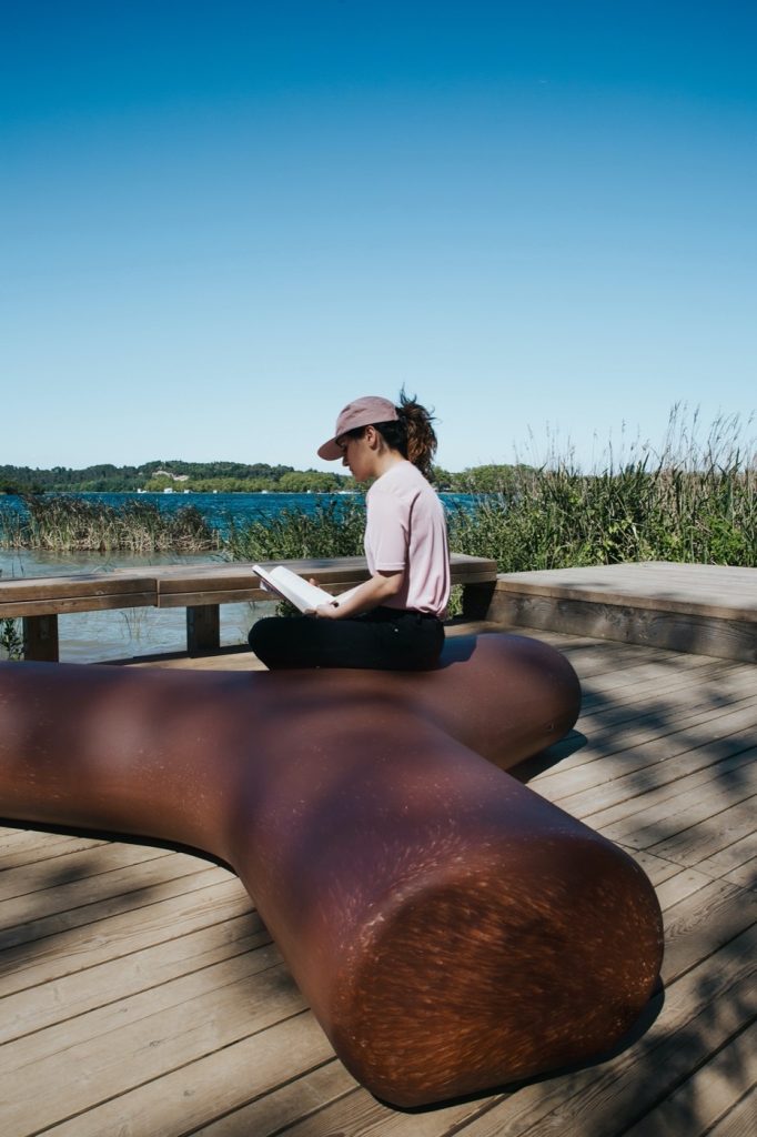 Modern Minimalist Triangle Concrete Outdoor Chair