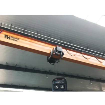 Factory Custom 2 Ton Crane for Bridge Construction Machinery