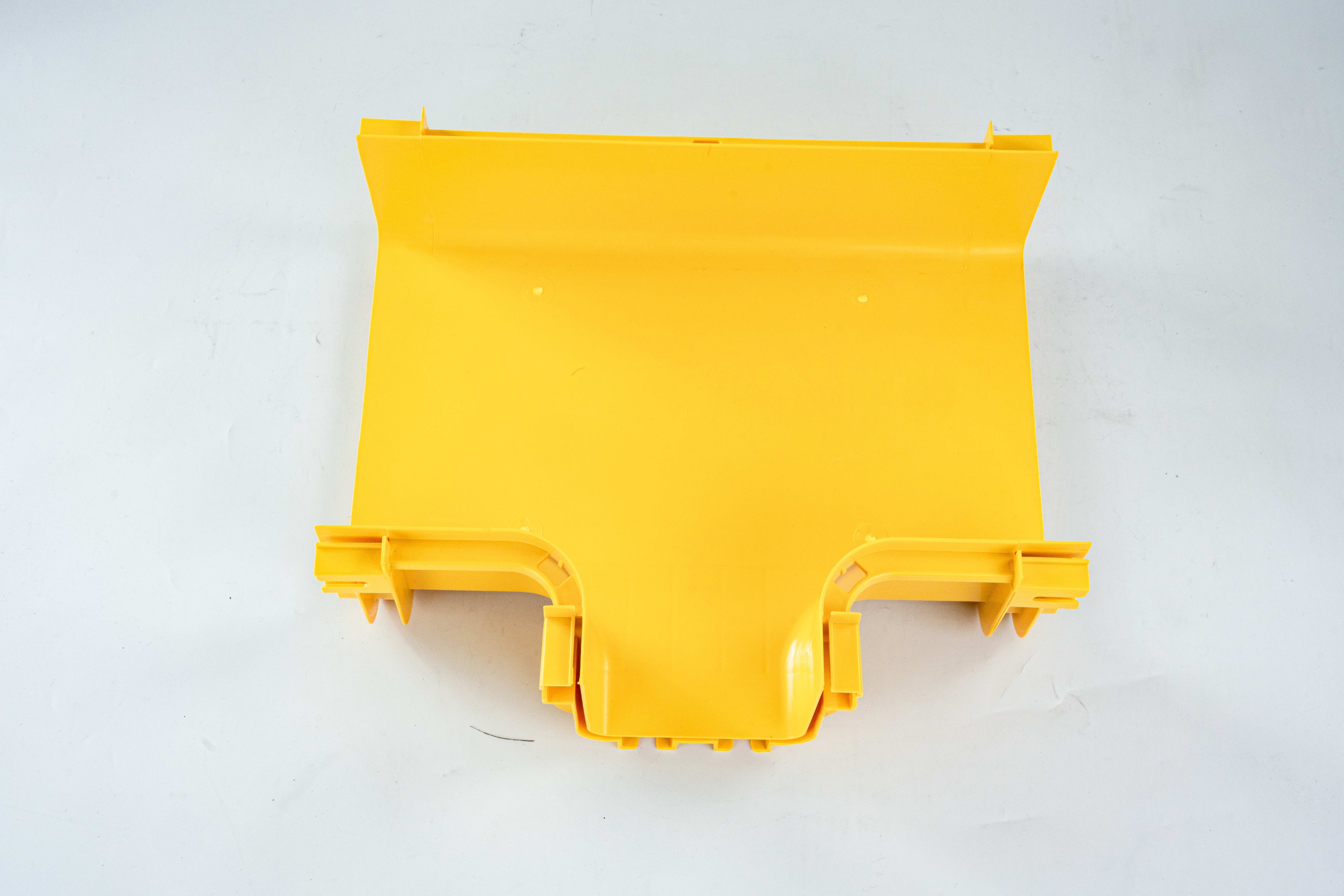 Fiber Cable Tray CF240 to CF120 Horizontal Tee.