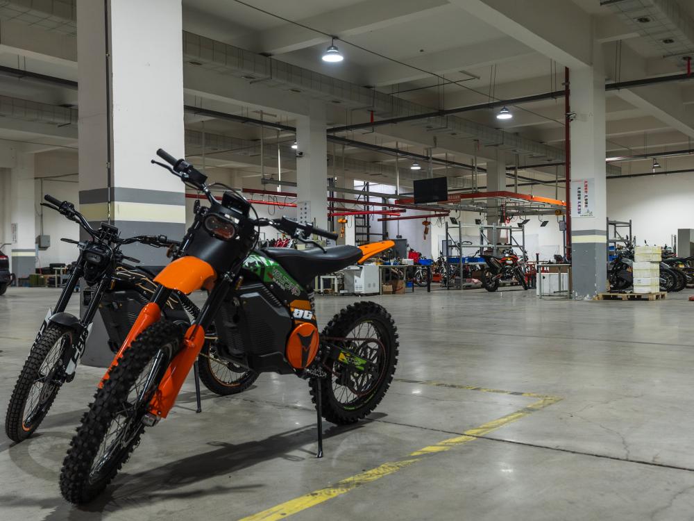 control the bike more easily across complex terrain