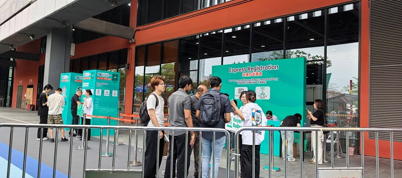 Leeyu Precision Nail Guns Shine at the 139th Canton Fair, Attracting Huge Attention and Constant Inquiries on Opening Day!