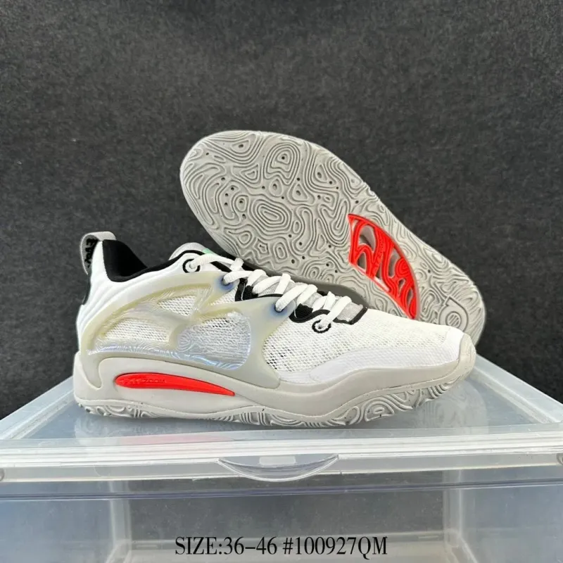 High Quality Sport Shoes for Men and Women