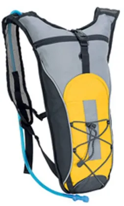 Light running backpack with 2L bladder