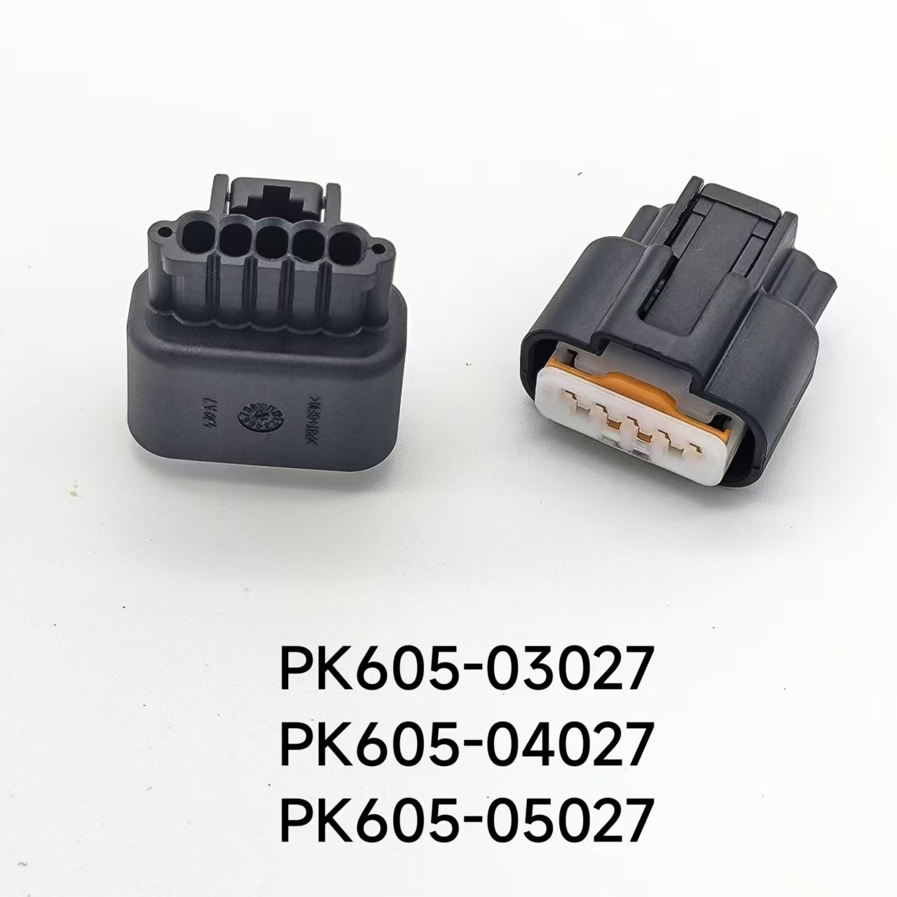 KUM HU Series 4 Pin Female Connector