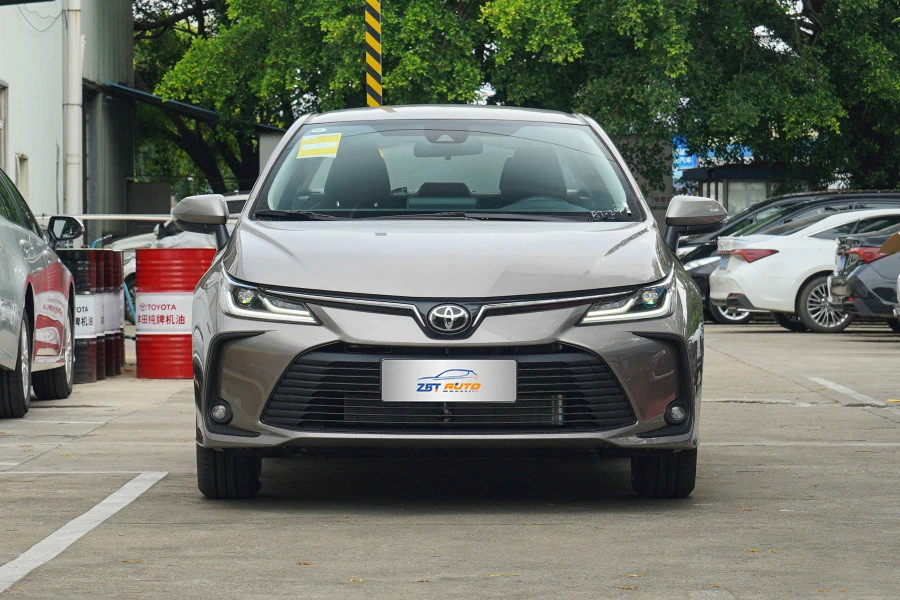 High Speed Corolla Sedan Preheating Private Car Gasoline Vehicle