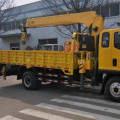 Petite grue montée sur camion à bras télescopique droit Cormach