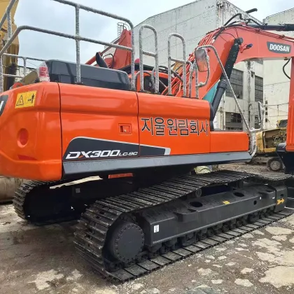 Used Doosan DX300 Excavator - Construction Equipment Hydraulic Crawler