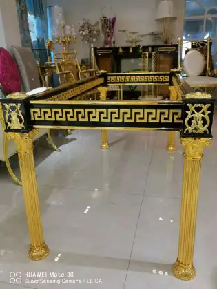 Golden Plated Royal Family Wedding Dinner Table Setup