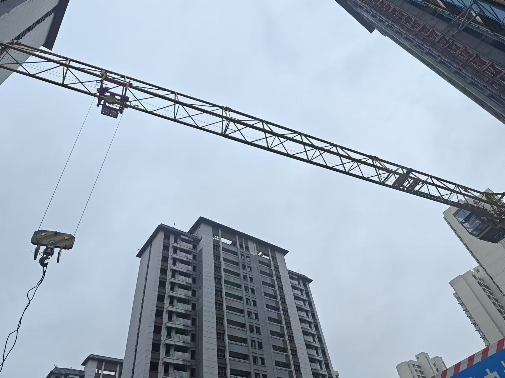 xcmg-used-tower-crane-XGT6013-6S1-main-boom
