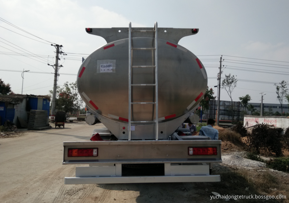 HOWO aluminum 25CBM fuel truck