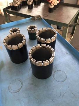 Scarpa con rivestimento in diamante Scarpa con asta AW