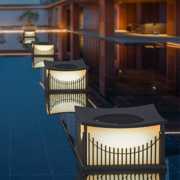 Moderne Solarlandschaftslampe Postlicht für wasserdichte Zaundekoration im Freien