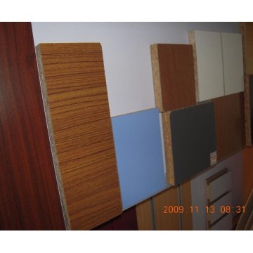 Láminas de aglomerado laminado de melamina para muebles.