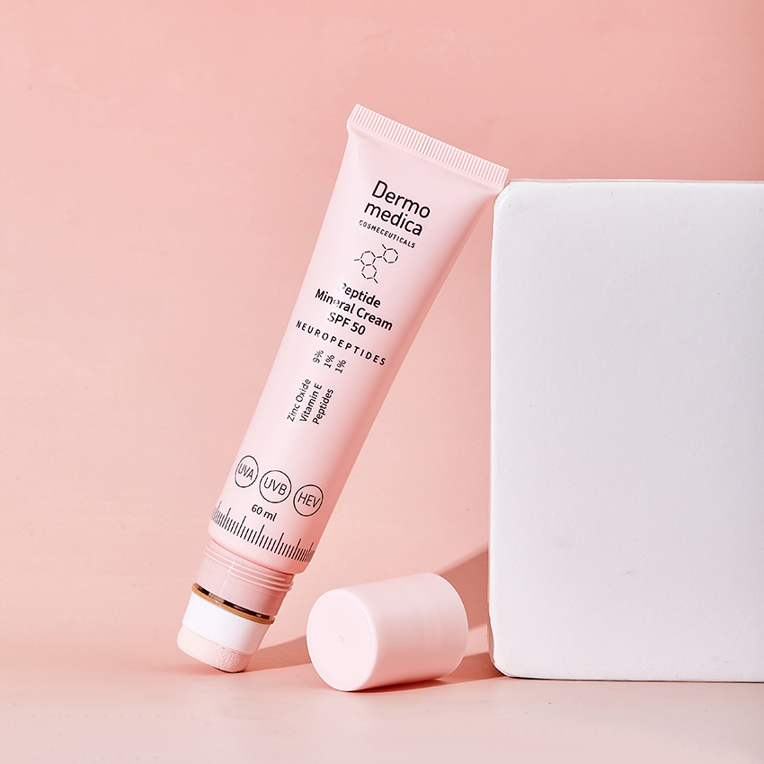 Empty Plastic Concealer Tube with Sponge Applicator