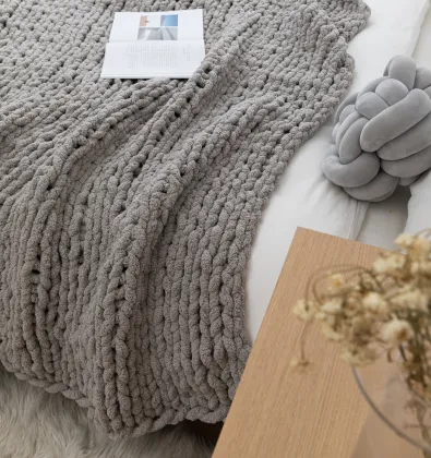 Amazon: Stylish Home Decor - Crochet Cable Weighted Chenille Chunky Knitted Blankets