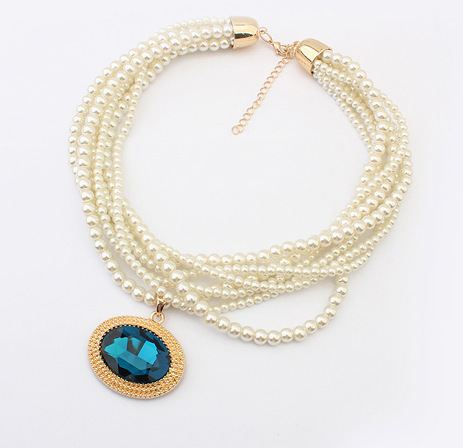 Temperamento dolce multistrato bianco perla zaffiro pietra preziosa ciondolo collana Corea moda femminile ovale ciondolo gioielli di perline