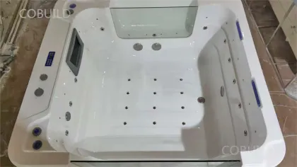 Wholesale Baby Spa Supplies: Swim Baths and Acrylic Baby Pools